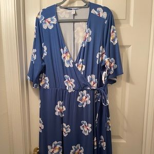 Old Navy plus flora dress new with tags size 2x smoke and pet free home.